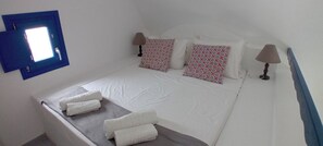 In-room safe, iron/ironing board, free WiFi - Black Beach Village (Santorini)