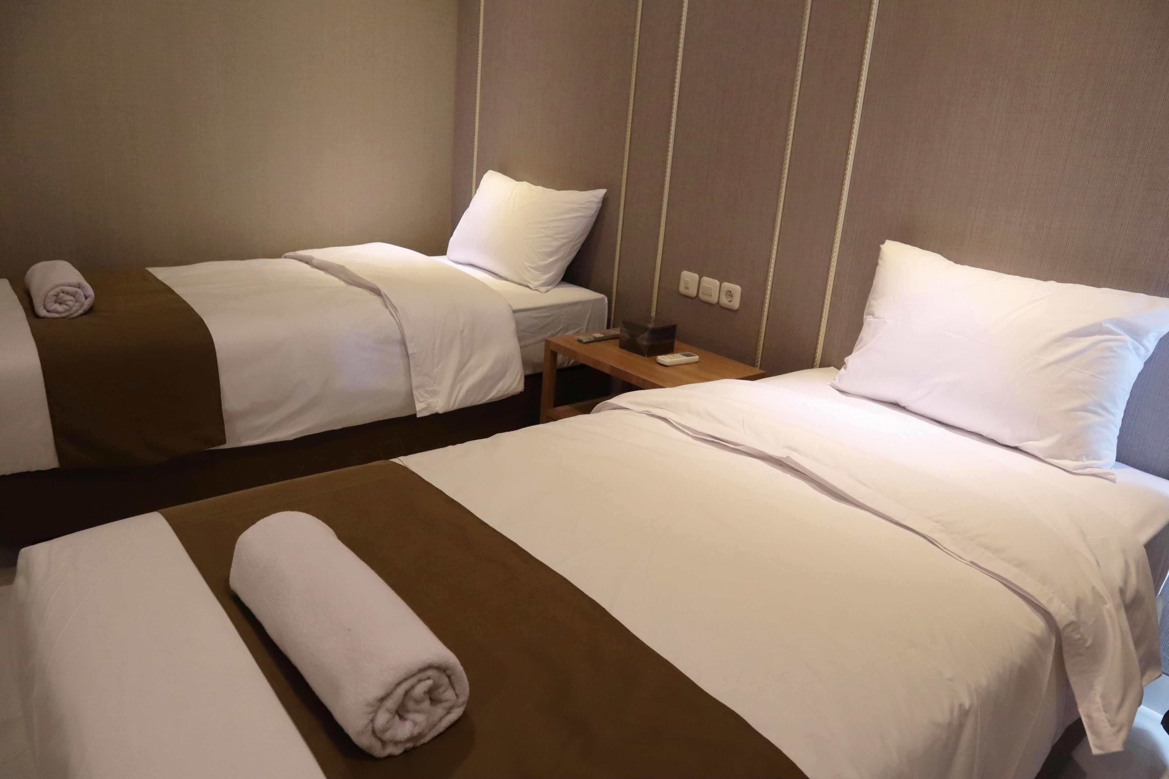 スーペリア ツインルーム ガーデンビュー | デスク、可動式ベッド、WiFi (無料)、ベッドシーツ