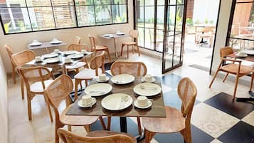 Desayuno buffet incluido todos los días