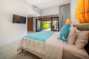 4 soverom, skrivebord, reiseseng for barn og wi-fi