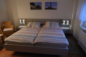 1 多间卧室、免费 WiFi、床单