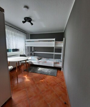 1 habitación, wifi gratis y ropa de cama 