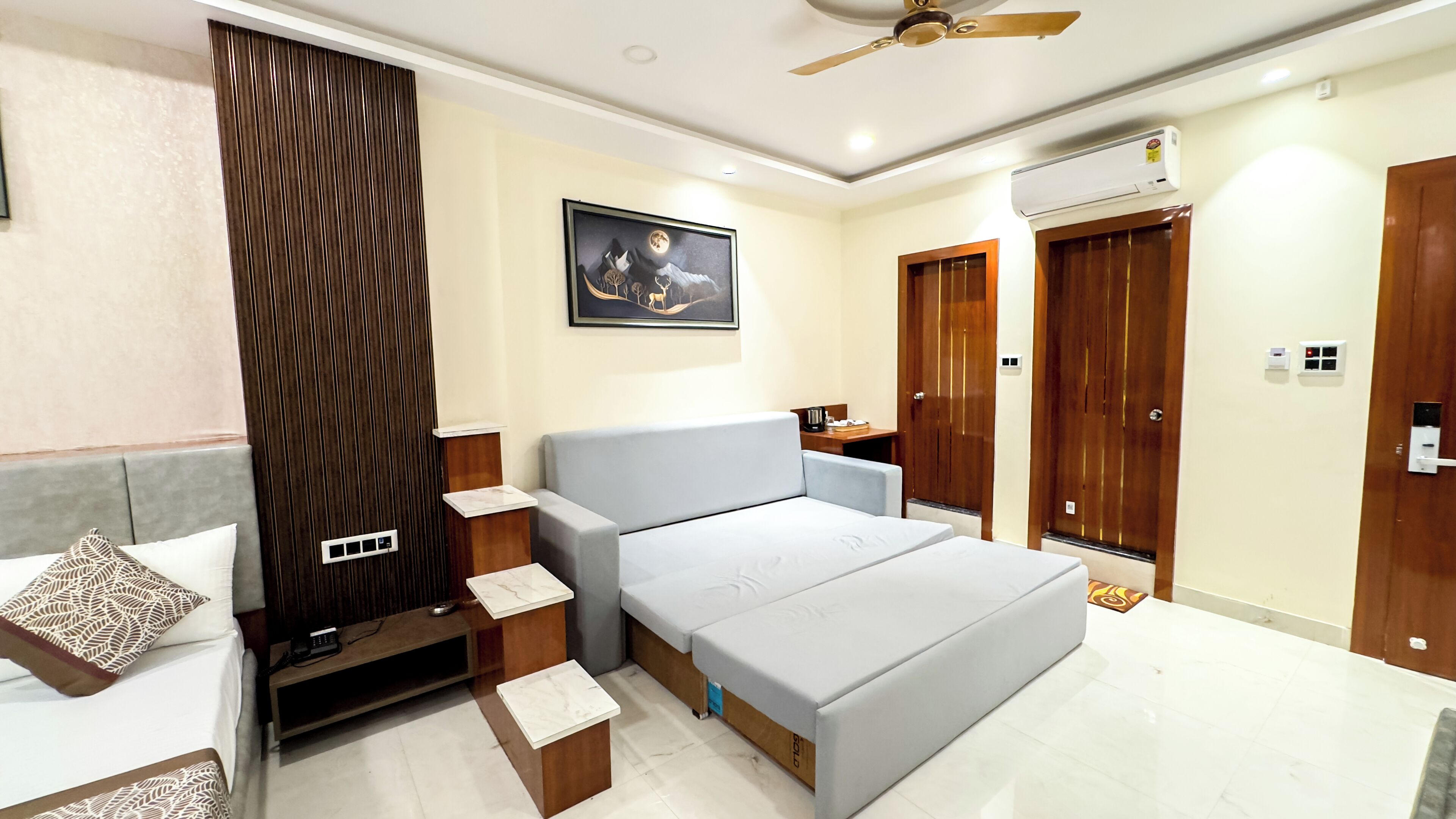 Family Room | Free WiFi