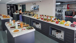 餐  廳