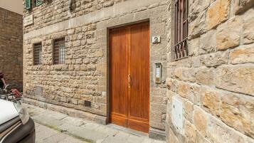 Bagian depan properti