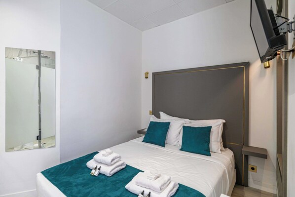 1 bedroom, travel crib, free WiFi, bed sheets