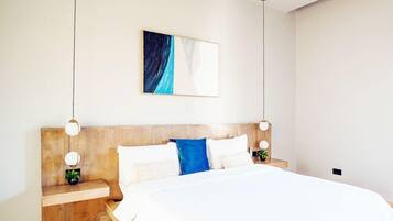 Premium bedding, minibar, in-room safe, desk