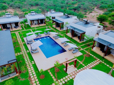 Exterior detail. Solai Oasis