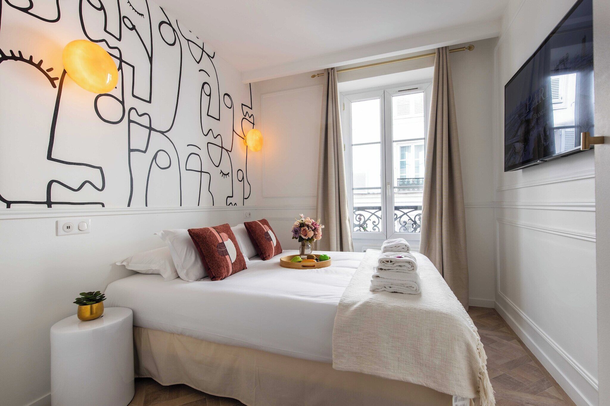 Escrivaninha, ferros/tábuas de passar roupa, Wi-Fi de cortesia