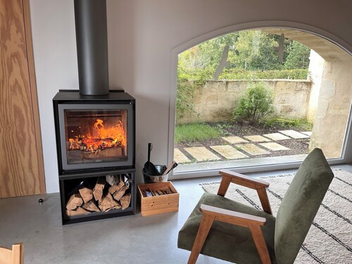 House and cottage among the vines 5 minutes from Saint Emilion