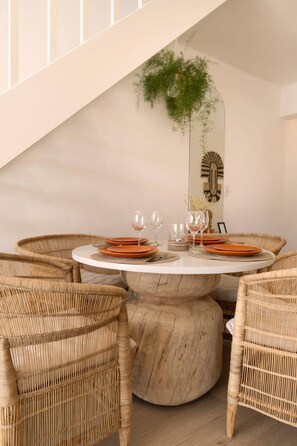 Apartment, 2 Bedrooms, Smoking, Balcony | Dining room - 2 Bedroom Apartment, Princess Beach Club, Houtbay (Cape Town)