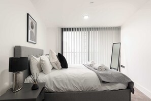 1 bedroom, desk, iron/ironing board, WiFi