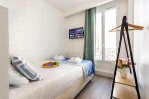 Free WiFi, bed sheets - Tranquille studio - 2P - Javel/Tour Eiffel (Paris)
