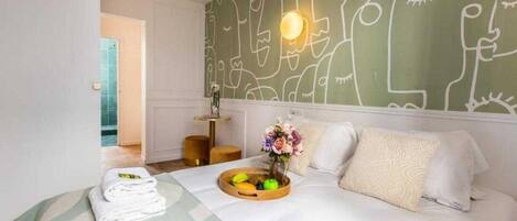 1 chambre, fer et planche à repasser, accès au Wi-Fi (inclus)