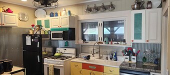 MOUNTAIN VIEW HOUSE, 2-minute walk to downtown