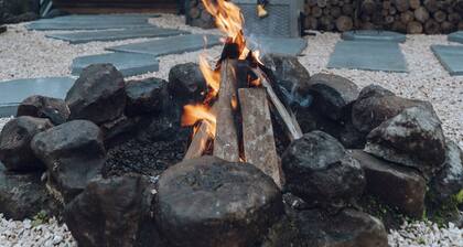 Whispering Pine Cabin with Arenal Volcano view