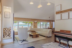 Smart TV, fireplace, offices