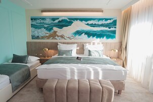 Luxury Double Room, Balcony | Minibar, in-room safe, desk, soundproofing