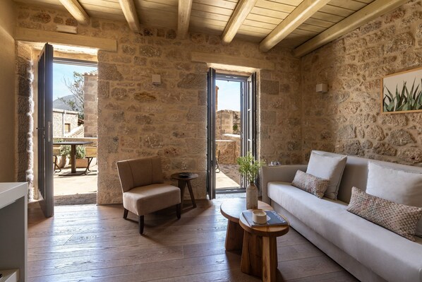 4 bedrooms - Korona Boutique Hotel (East Mani)