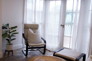 Interior - The Sanct North Sydney - Cosy Stay Near Iconic Attractions (Naremburn)