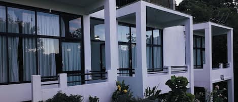 Façana frontal de l'allotjament