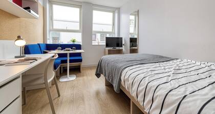 Tantum student premium studio