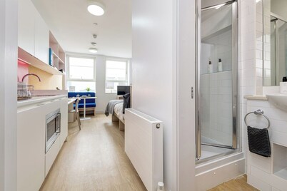 Tantum student premium studio