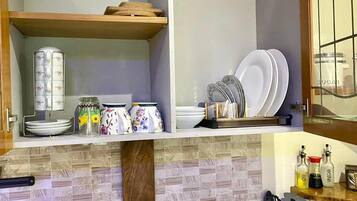 Room, 1 Bedroom, Balcony, City View | Interior