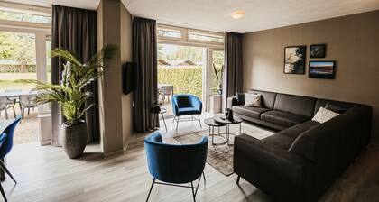 Fully equipped, semi–detached bungalow for 10 people