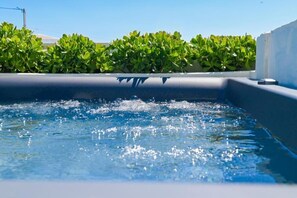 Pool - BH087 - C - Suite Santorini (Thira)