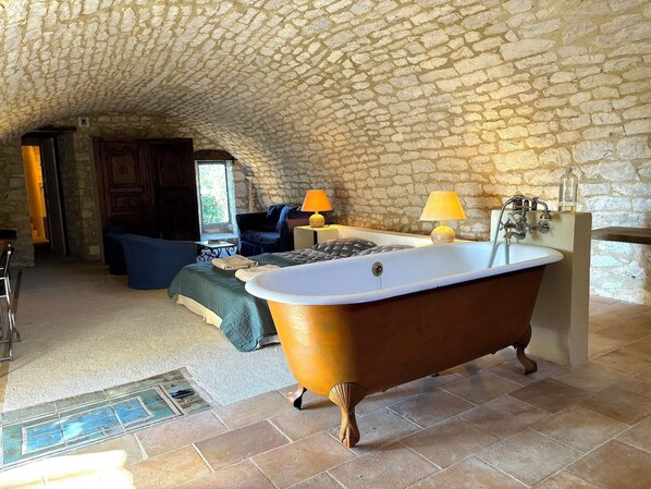 7 dormitorios, tabla de planchar con plancha, wifi gratis y ropa de cama