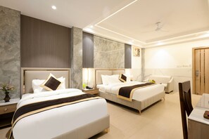 家庭客房 | 客房內保險箱、熨斗/熨衣板、免費無線上網、床單