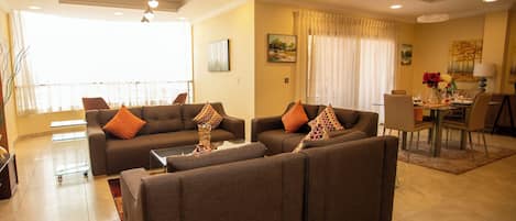 Iron/ironing board, free WiFi