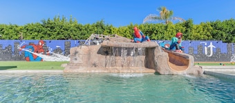 All inclusive - Spider-Man Retreat: Waterslide, 100K Gameroom, Pickleball, Bocceball & More!