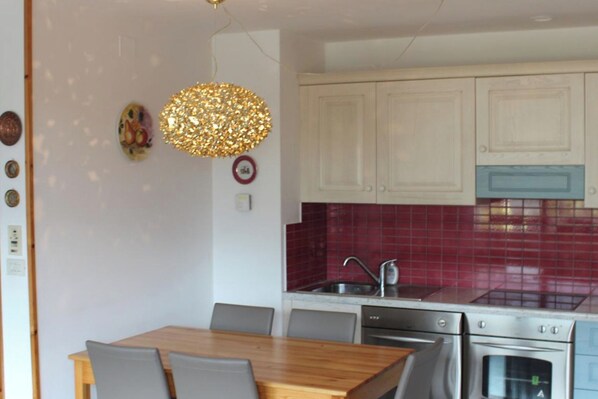 Apartment | Private kitchen - Suite Marco Nice Apartment in Cavalese With View (Cavalese)