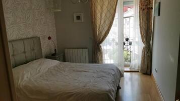 2 bedrooms, WiFi, bed sheets