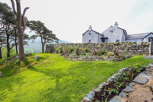 Gorse Hill Farm Luxury 4 Star Self Catering Cottage, Newcastle, Mourne Mountains