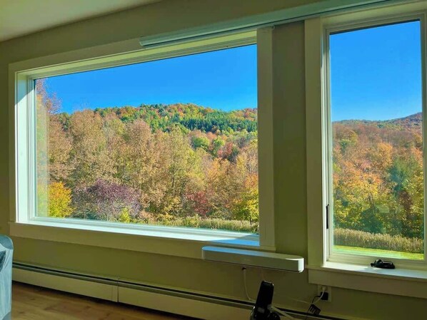 Interior - Private Oasis Under 10 Mins from Woodstock (Pomfret)
