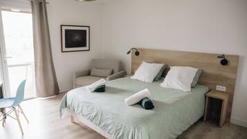 House, 2 Bedrooms | 2 bedrooms, soundproofing, free WiFi