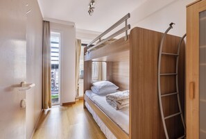 2 bedrooms, internet