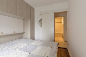 2 bedrooms, Internet