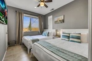 6 slaapkamers, een strijkplank/strijkijzer, wifi, beddengoed