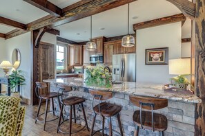 Dishwasher, coffee/tea maker, high chair, cookware/dishes/utensils - Chalakee Lodge CK-2- Mountain View, Gated Resort, Indoor/Outdoor Pools & Hot Tub (Boone)