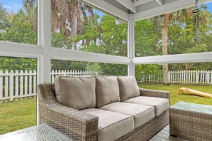 Terrace/patio - Charming Folly Beach Home - Perfect Location (Folly Beach)