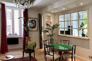 Dining - Testaccio GreenHouse | ArtDesignApartments (Rome)