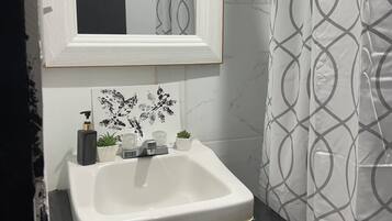 Håndklæder, Sæbe, Toiletpapir