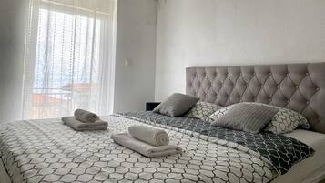 Apartment (Standard One Bedroom Apartment) | 2 bedrooms, cots/infant beds, free WiFi