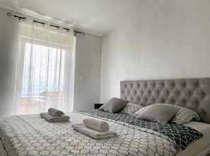 Apartment (Standard One Bedroom Apartment) | 2 Schlafzimmer, Babybetten, kostenloses WLAN