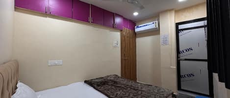 Deluxe Double Room | Free WiFi