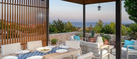 Villa (Three Bedroom Villa with Pool) | Terrace/patio